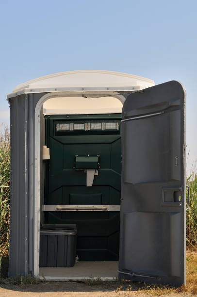 Best Portable restroom trailer rental  in Hooper, UT
